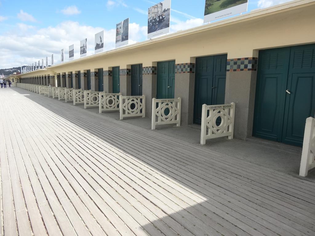 L'Ideal 112 - 85M2, 2 Chambres, Parking & Cabine De Plage 도빌 외부 사진